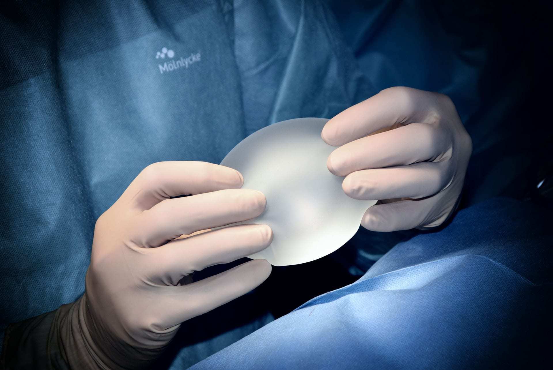 Essential Insights on Textured Breast Implants: Benefits, Risks, and What You Must Know