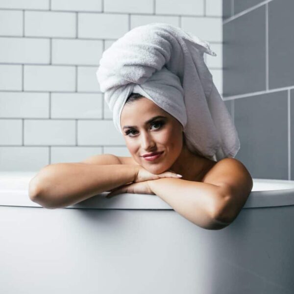 Essential Tips for Washing Your Hair Safely After Facelift Surgery