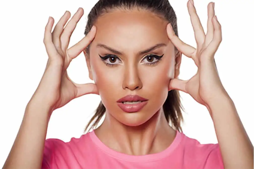 Maximize Your Beauty: The Ultimate Guide to Combining Facelifts with Cosmetic Procedures