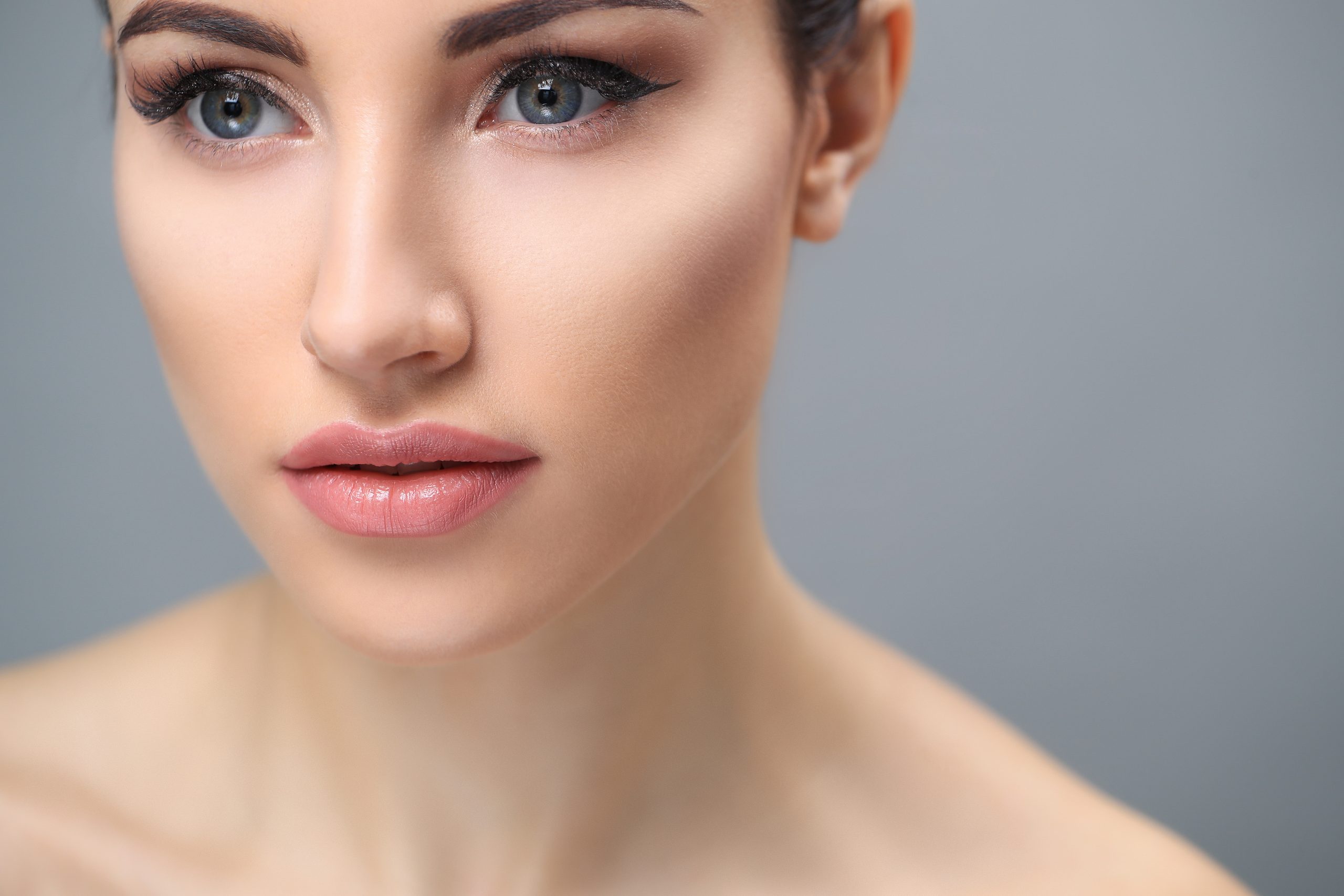 Navigating Facelift Risks: Essential Insights on Complications and Safety