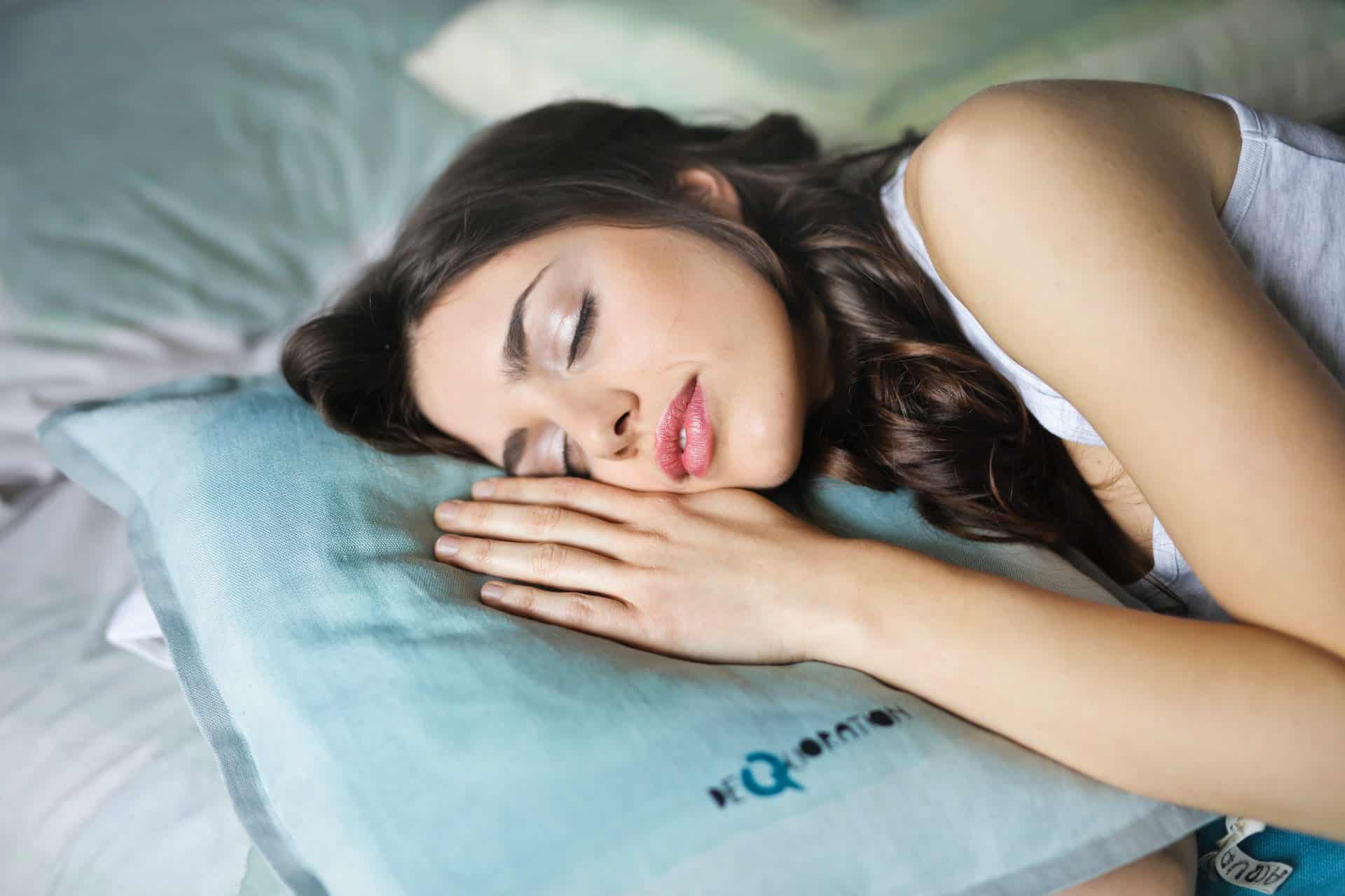 Ultimate Guide to Achieving Restful Sleep After Your Facelift: Tips for a Smooth Recovery