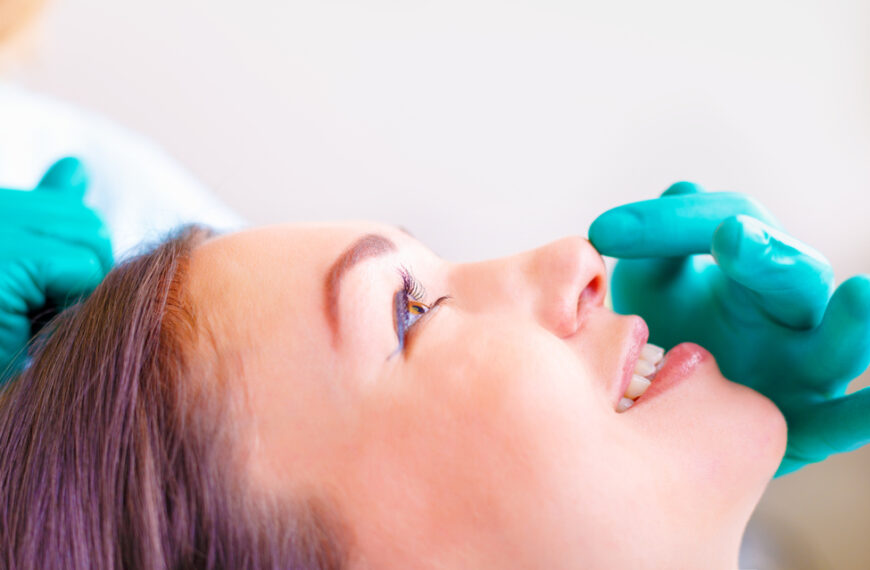 Understanding Rhinoplasty: The Key Differences Between Cosmetic and Functional Procedures